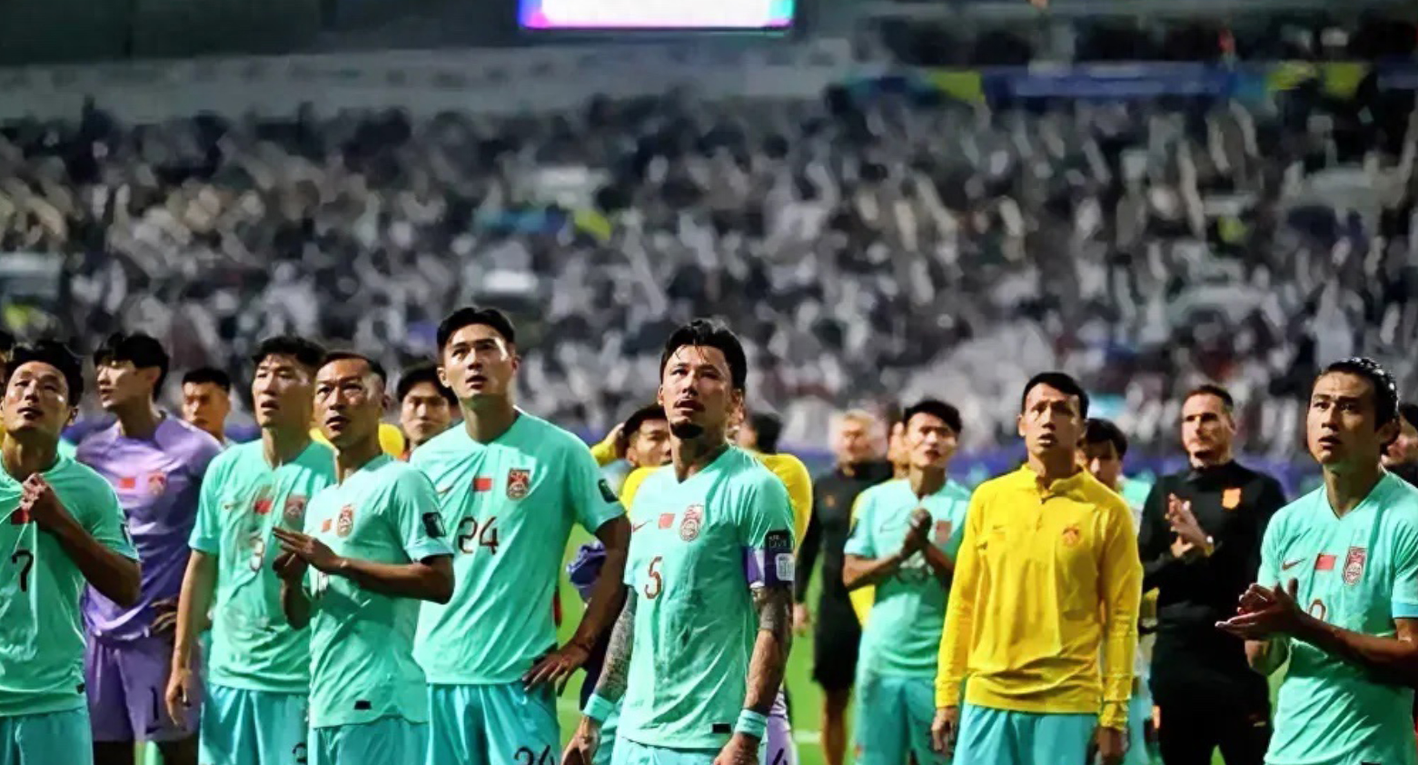 国足新一轮世预赛归化大将艾克森被淘汰出局