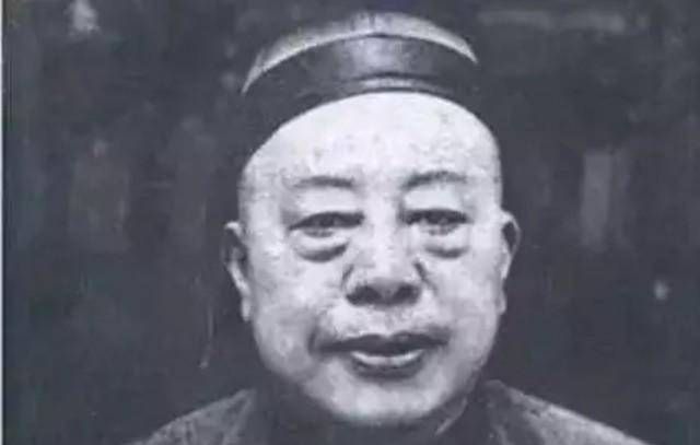 原创23岁上海滩名伶露兰春为什么令民国叱咤风云的黄金荣翻船