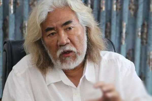 原创好家伙72岁张纪中又当爹娇妻验孕棒一出评论区彻底炸锅了