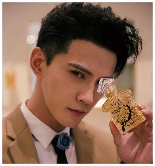 徐正溪官宣退圈两大原因惹网友热议爆款待播剧为何成焦点