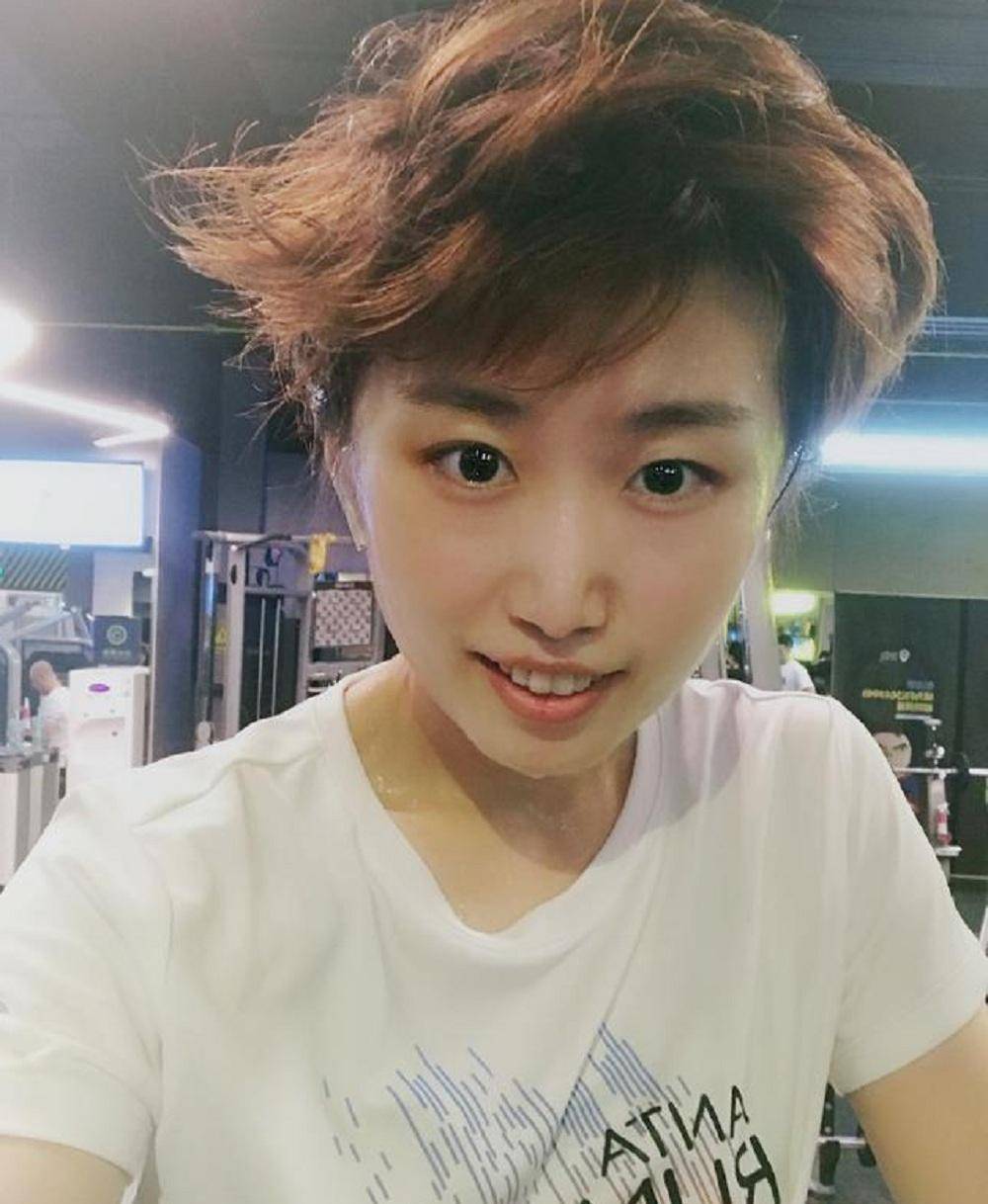 她19岁战胜张怡宁,26岁被开除,如今进军金融,娱乐圈变女神_郭跃_比赛