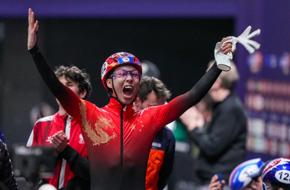 原创被林孝埈粉丝骂上热搜被王濛斥责太软坚忍者孙龙终于证明自己