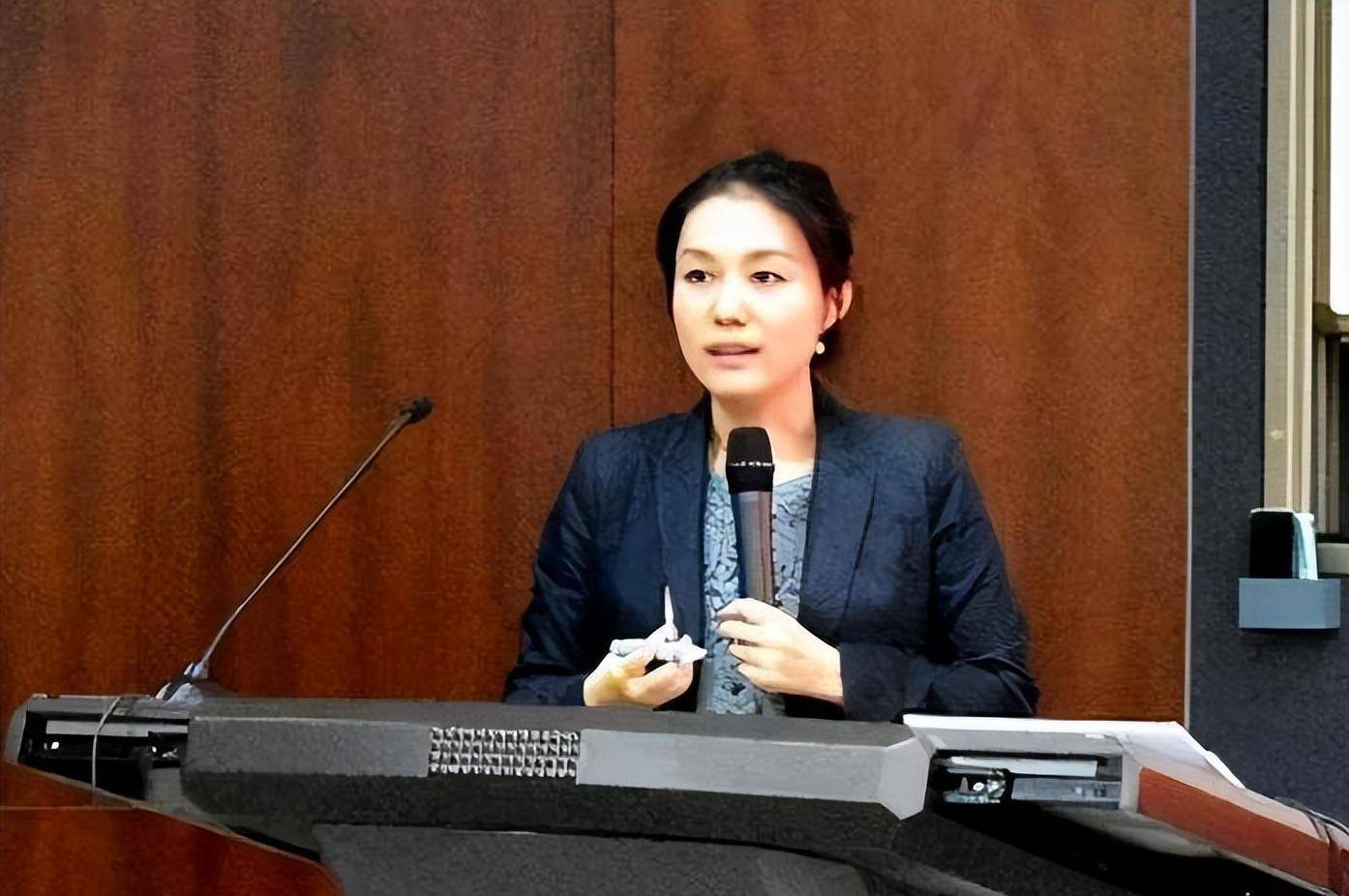 原创北大美女博士史蛟海外求学12年学成后拒绝美国绿卡回国任教