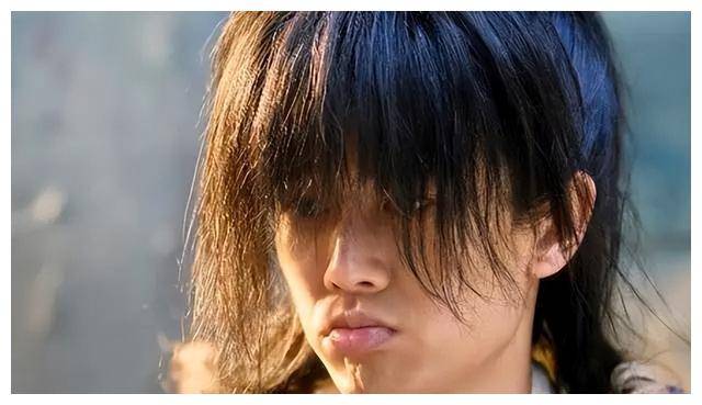 烈焰开播惹争议蒋欣马苏造型雷人何润东破功笑料不断