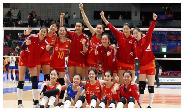 原创朱婷当选最伟大中国女排队长李盈莹遗憾落选排球界震惊