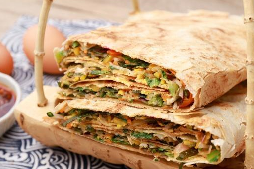 正宗的徐州二妮菜煎饼,两分半出品,好煎饼养刁徐州胃!