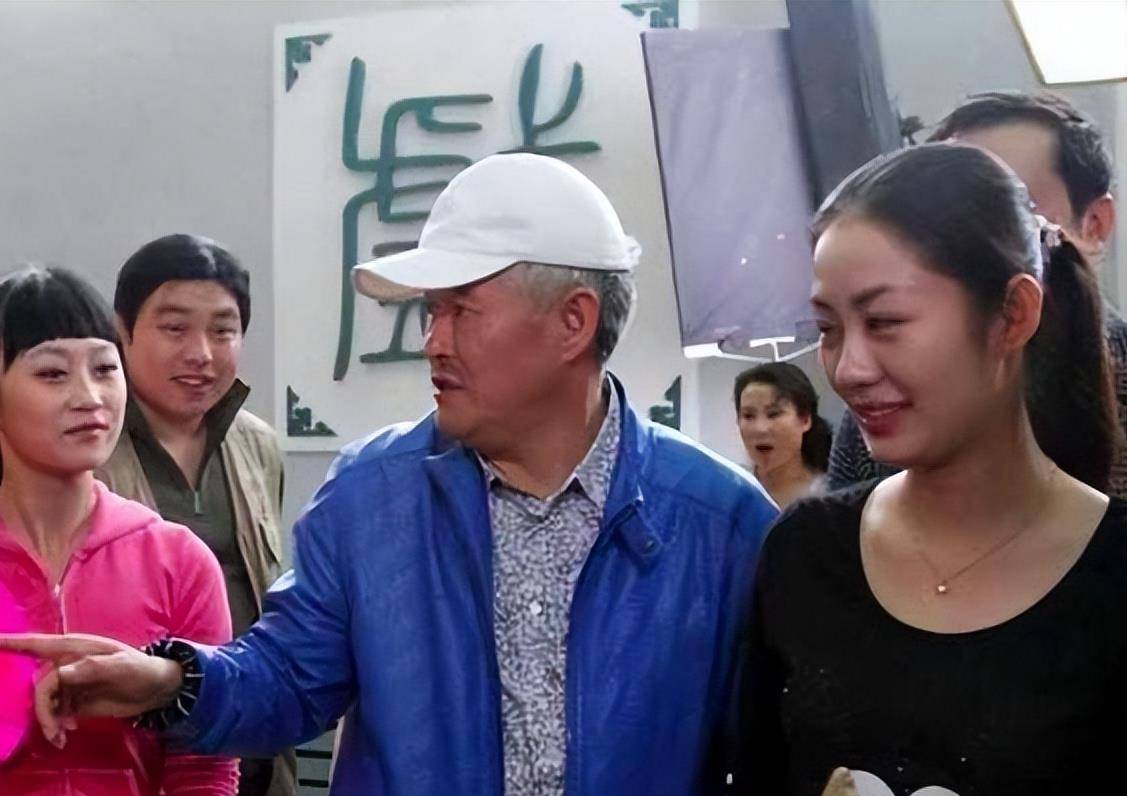 毕畅:饰演二代王小蒙走红,因丈夫与赵本山决裂,却嫁了个假豪门_隋宏洋