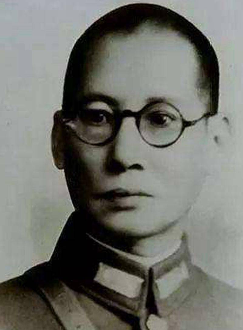 龙云真正发迹是进入云南陆军讲武堂之后,从讲武堂毕业后,他进入滇军