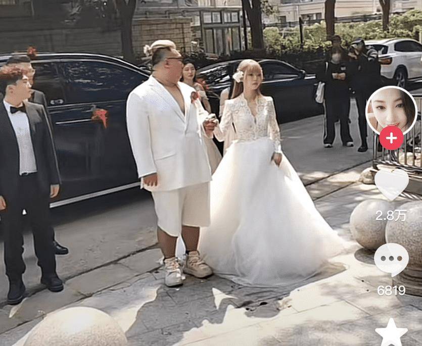 270斤网红壮壮结婚了!老婆90斤肤白貌美,网友直呼心疼新娘子