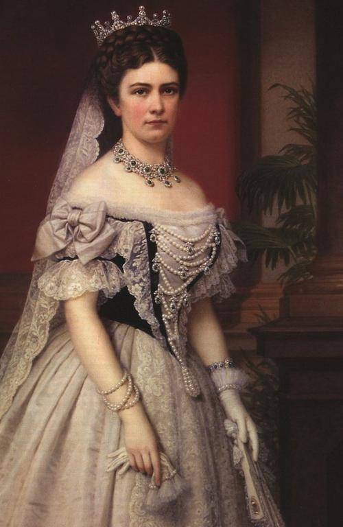 原创茜茜公主为保持身材1天健身8小时怕丈夫影响她塑身主动介绍情妇