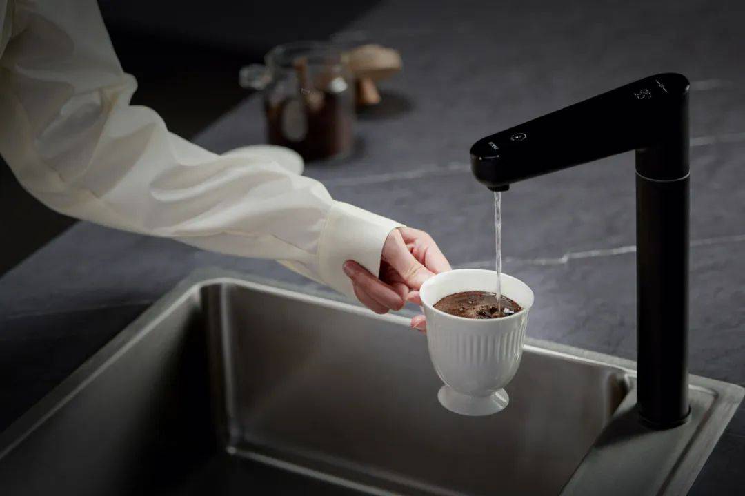 方太净水新年度两大变革：定义健康好水，开启全场景净水-家电圈官网