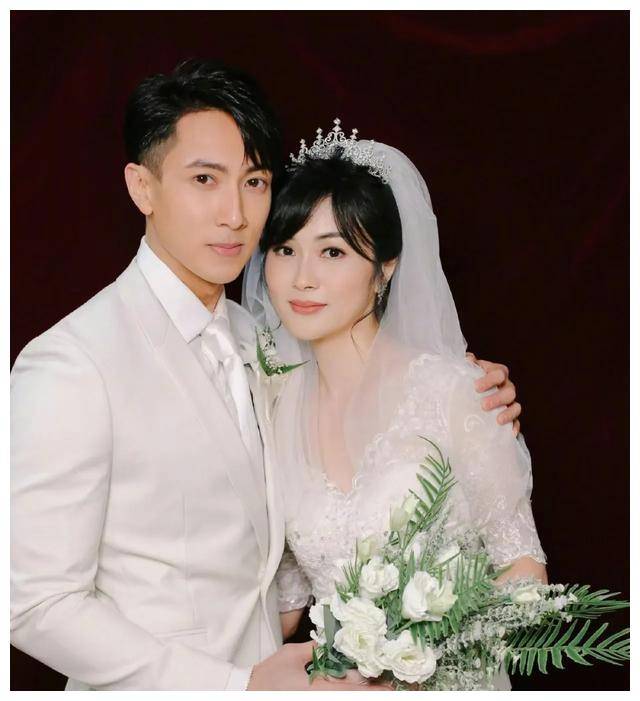 娱乐圈罕见的好男人吴尊如此帅气迷人又特别顾家