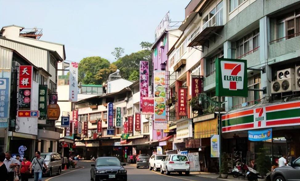 92年台湾老兵回江西探亲,逢人便问:知道我是谁吗?认不认识我?_杨韦成_