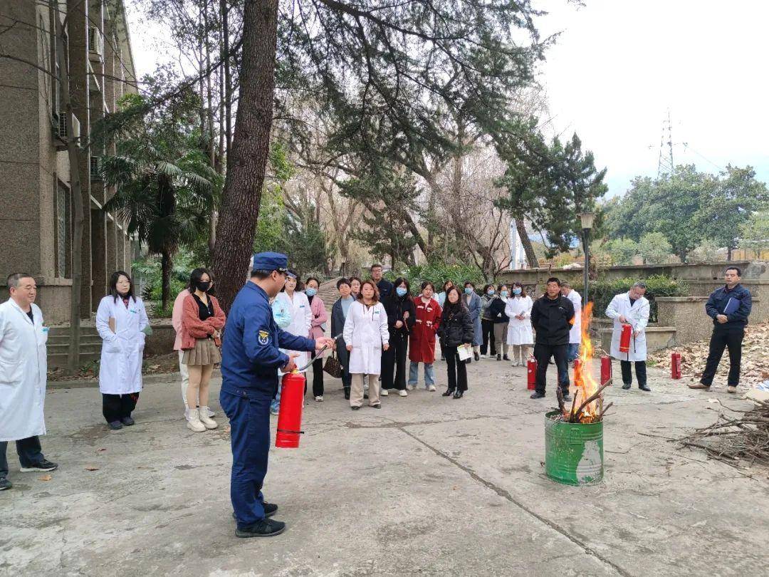 原创宝钛医院开展消防安全知识培训及消防安全应急演练