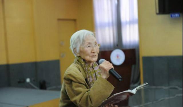 中科院最美的玫瑰李佩丈夫殉职女儿病逝一生奉献给教育事业