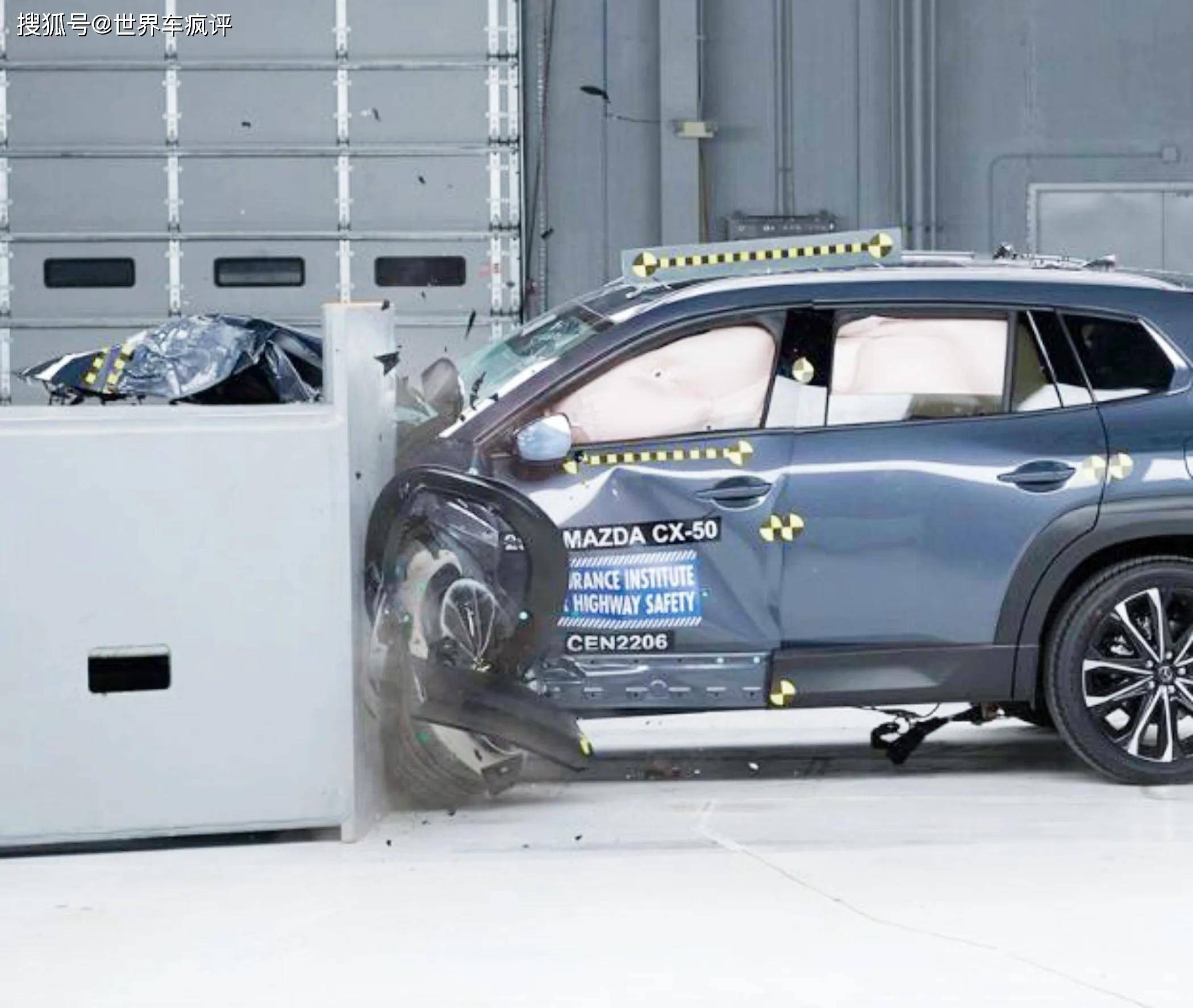 安全方面,是2023年11月29日中保研最新测试桂冠的车型,整车车身高强度