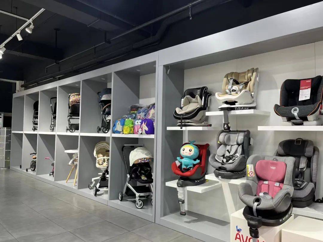 中童探店小象肯迪精品店成长密码揭秘