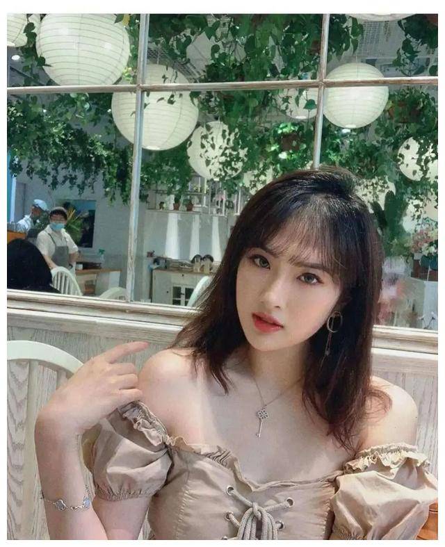 姚安娜,豪门千金蜕变,成为实力派演员!