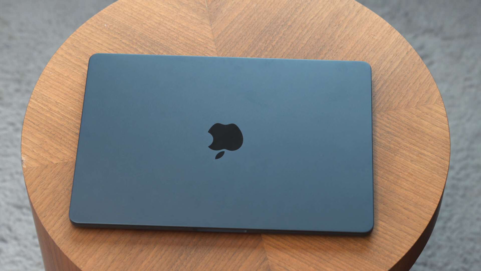 原创m3的macbookair13寸15寸体验自费25万被库克背刺牙膏挤的太少了