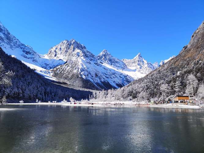四川九寨沟黄龙风景区四日游旅游路线安排四川跟团四日游旅游报价