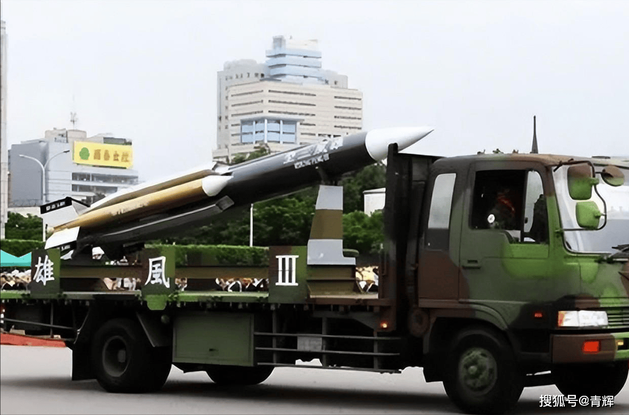 马赫,并且具有极强的抗干扰能力,表面上看起来确实属于比较不错的武器