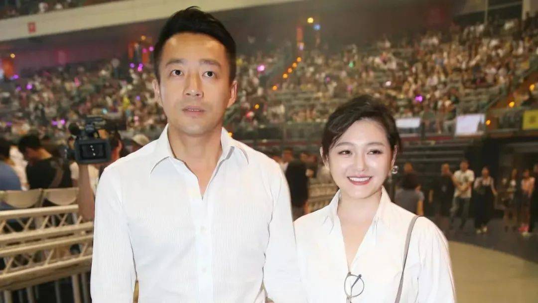 汪小菲曝大瓜大s离婚前4个月寄27万奢侈品到韩国引争议