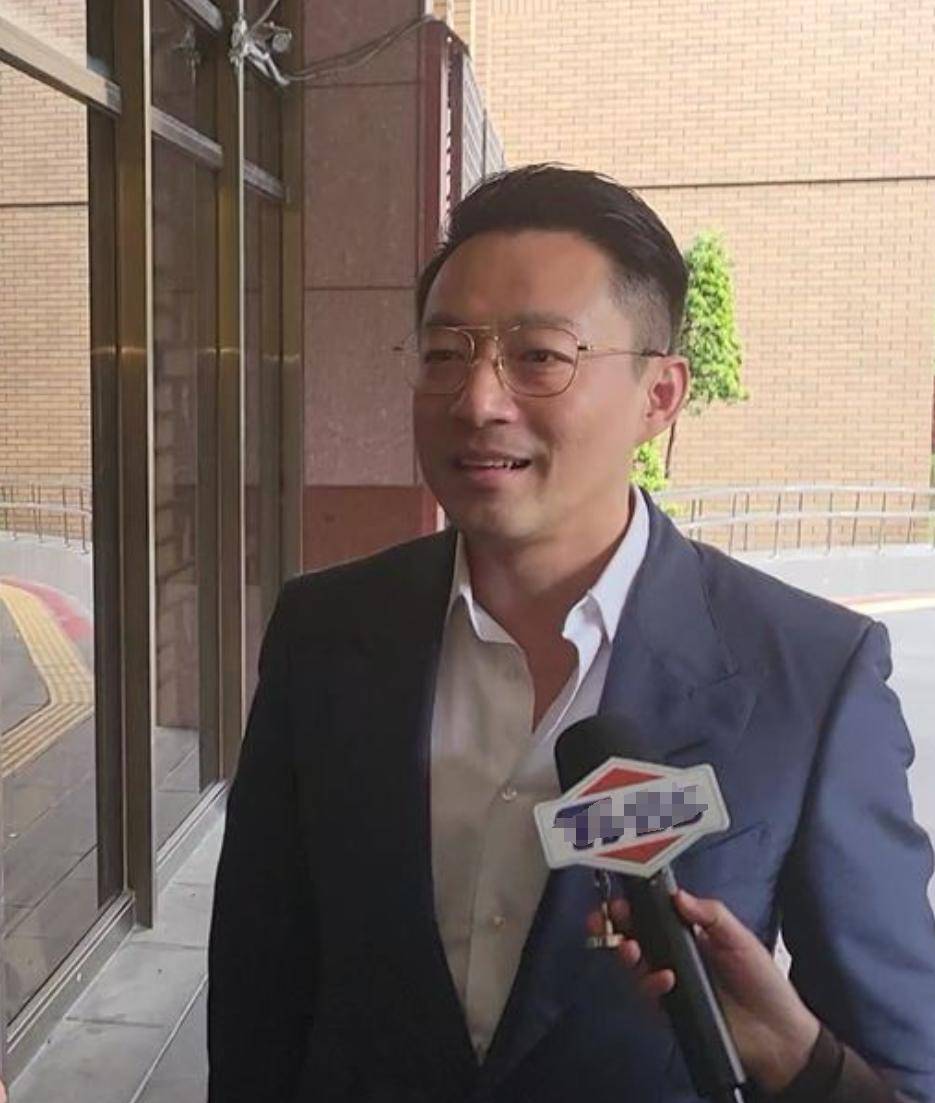 暗示大s离婚前出轨:刷我卡买270万礼物寄韩国_俊晔_台湾省_时候