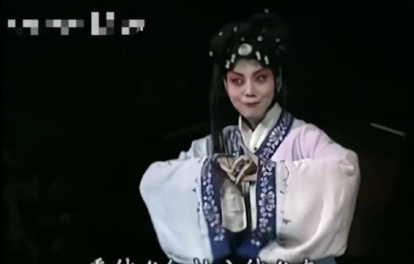 原创京剧演员李晓兰青京赛遭黑幕心灰意冷远嫁大洋彼岸