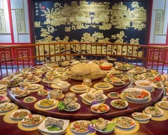 满汉全席是怎么出现的它到底多奢侈