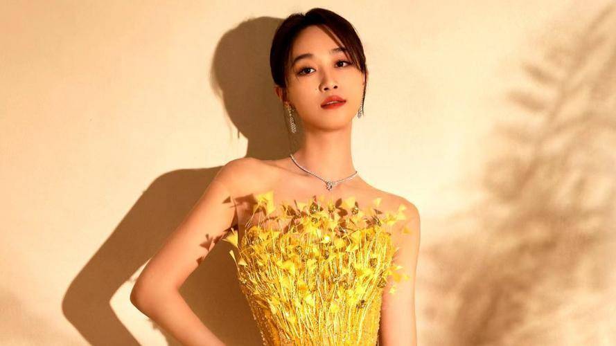 蓝盈莹:离开人艺争议最大伴随着各种各样的负面消息,宋轶从未澄清什么