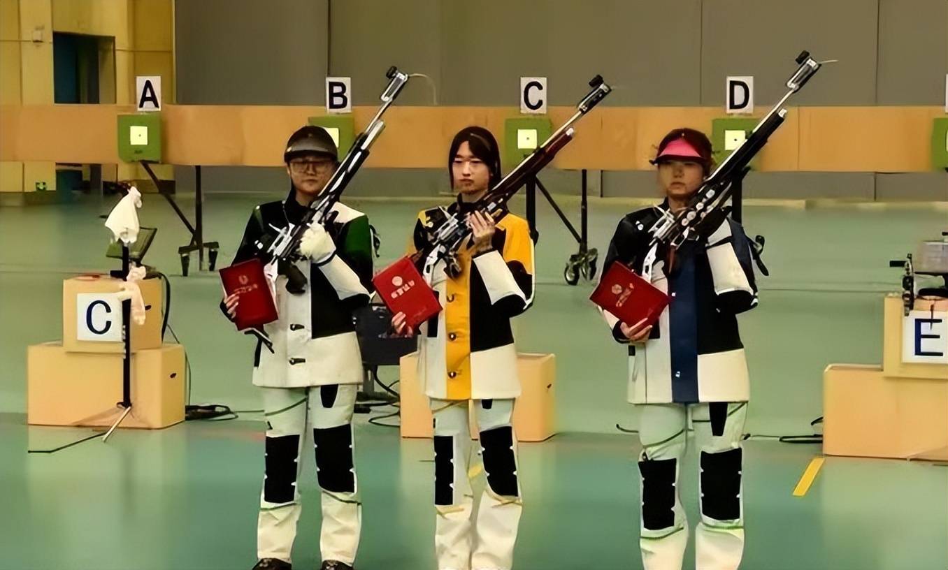 17岁射击天才少女战巴黎奥运,奥运双金王杨倩落选:太卷了_韩佳予_雨婷