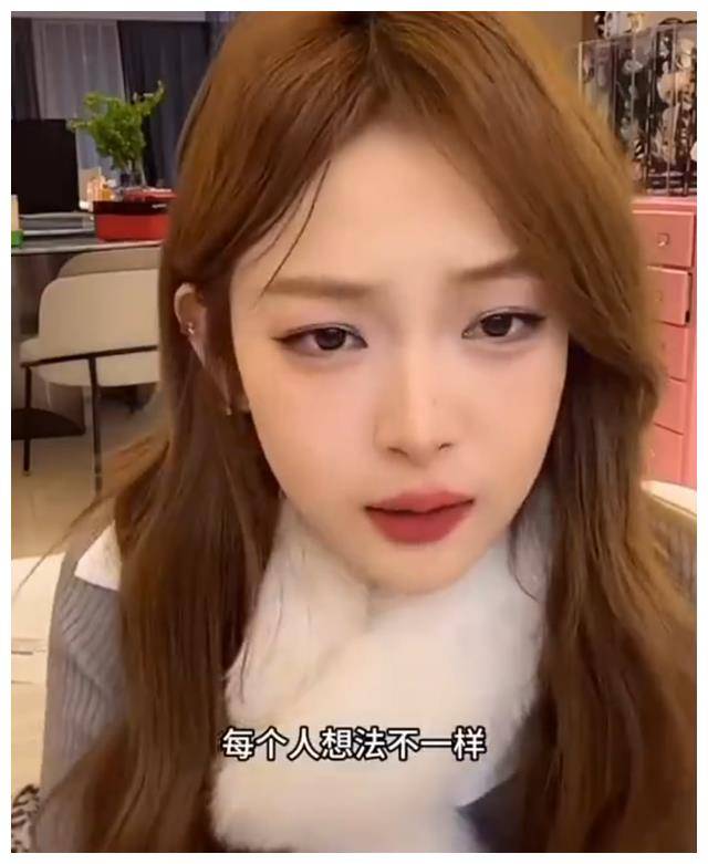 原创周周小可爱暴露薛晨旭前任惊现携带货物欺诈示警自我管控