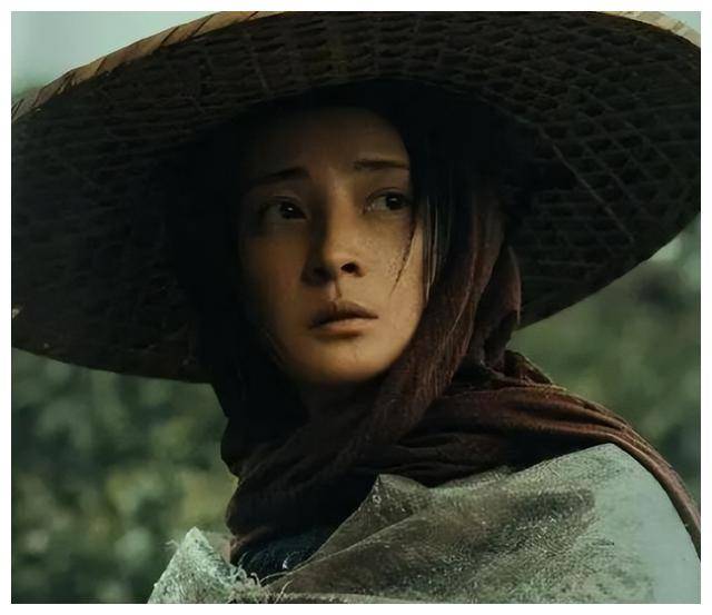 吴磊主演《草木人间》,目莲孤身救母引发传销组织,情亲难断.