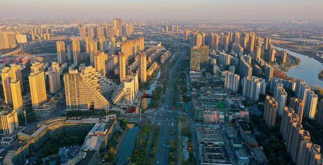 原创昆山花桥镇一个地铁直达上海的镇gdp超过很多县城