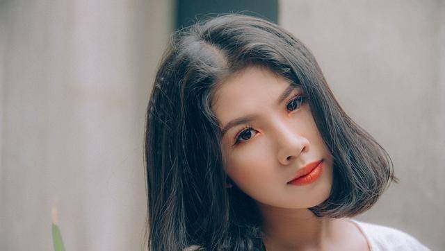 我姐那么殷勤,为什么对我就这么冷漠""她年薪百万"_肖小静_姐姐_母亲