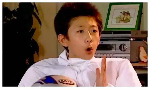 有很强的挑战性,但如果不出色,马上被吐槽也是家常便饭,看来张一山的