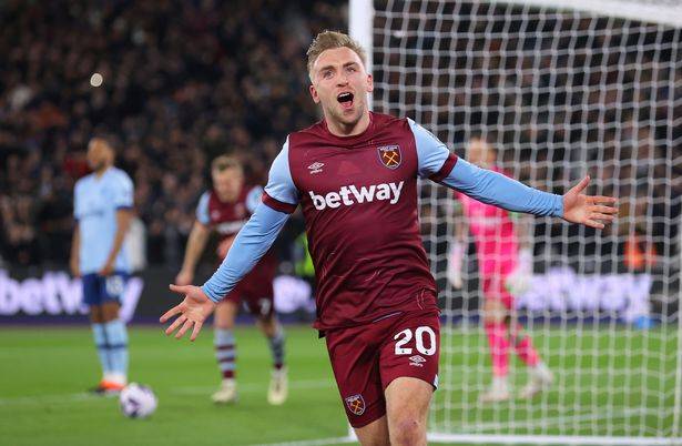 六名英格兰球星加雷斯索斯盖特成为曼联新主帅的首选