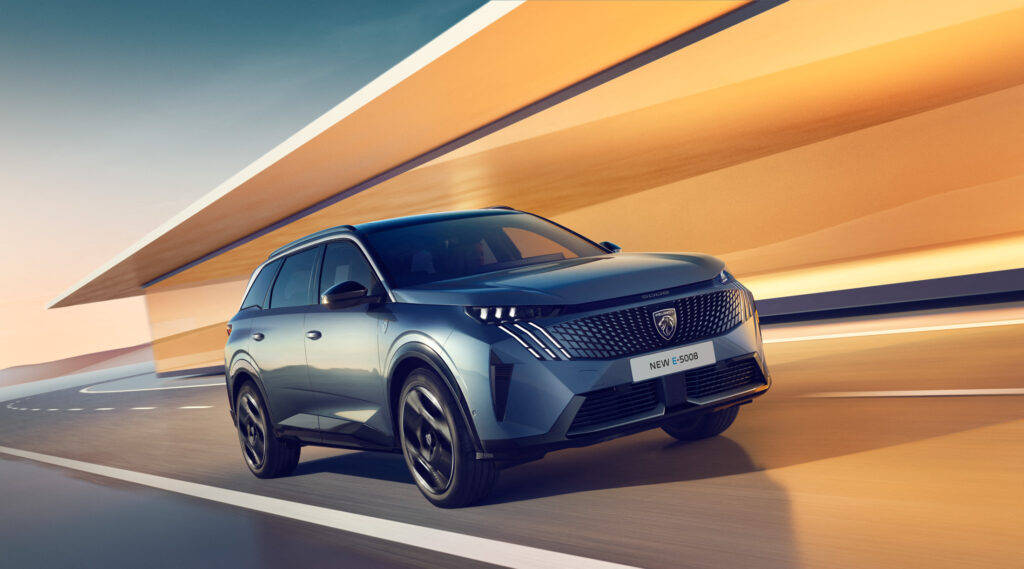 标配七座 最大续航660公里 外观和内饰很帅_搜狐汽车_搜狐网