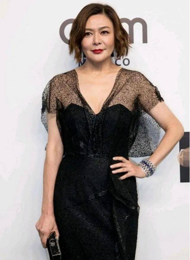 美人迟暮60岁关之琳也出现苹果肌下垂,脸上显现老态_时尚_整体_设计