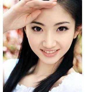 原创原创受诅咒的人间富贵花景甜出道即巅峰15年都捧不红