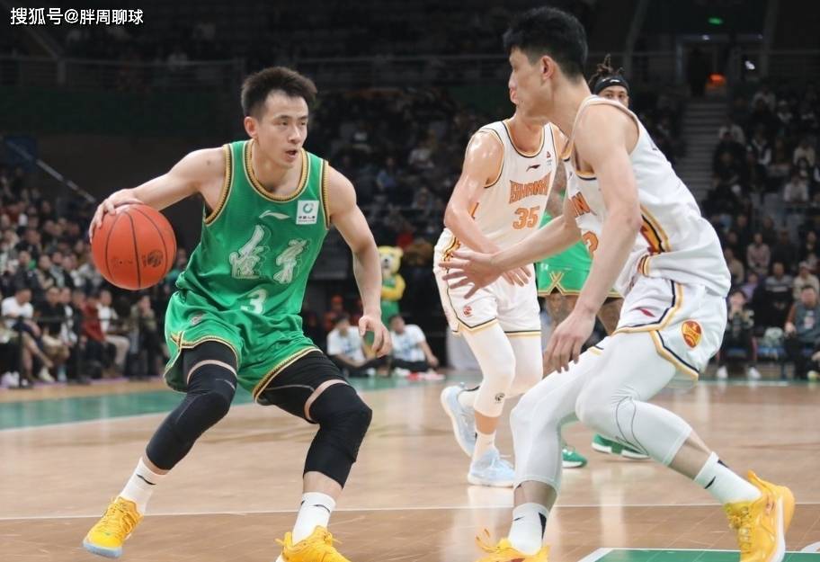 原创辽宁男篮再传喜讯cba争冠压哨加码杨鸣亮大招杜锋邱彪被动