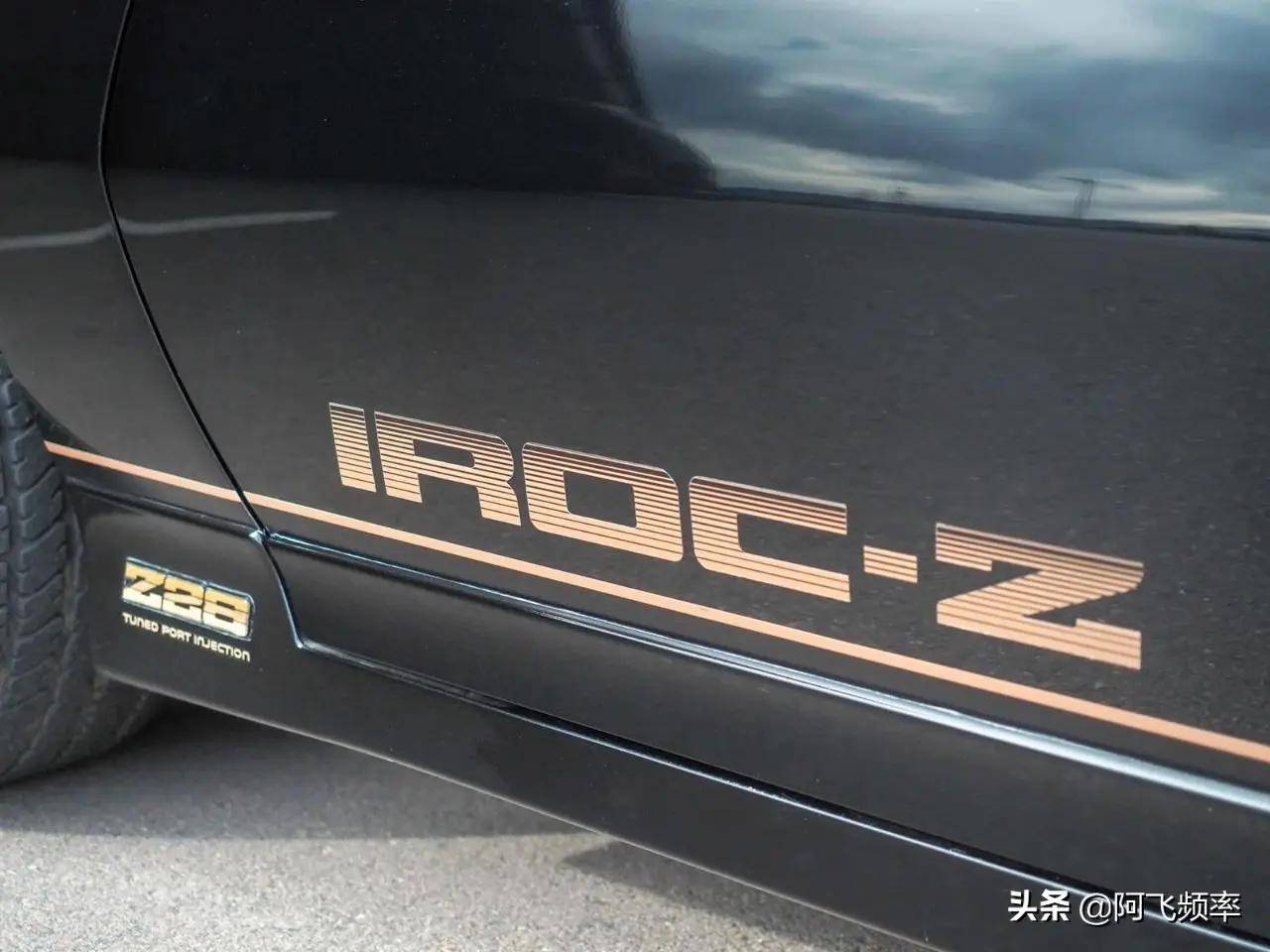 不一般的美式肌肉车,1985年雪佛兰camaro z28 iroc-z