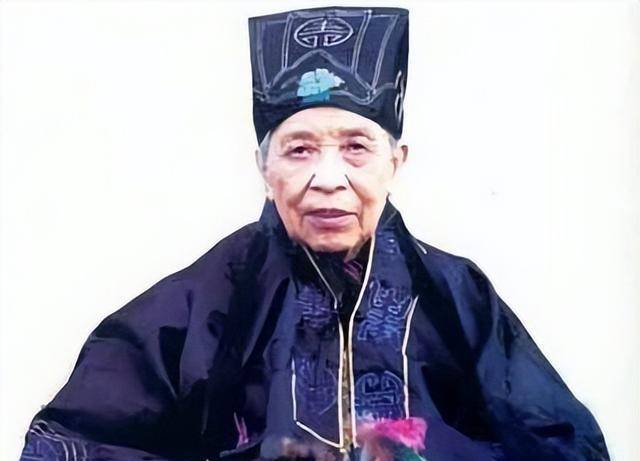 原创118岁道姑李诚玉坐化导演问见过飞机吗她说见过丢炸弹的