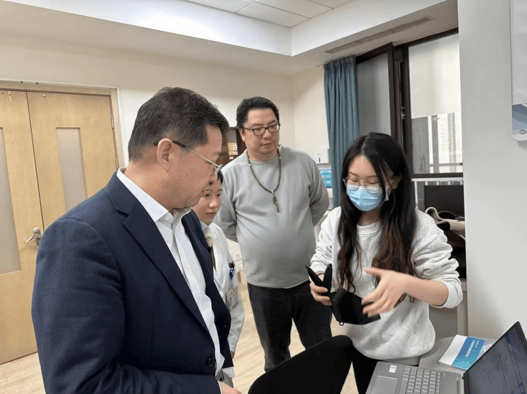 健嘉医疗专家毕胜教授莅临指导上海慈源康复医院