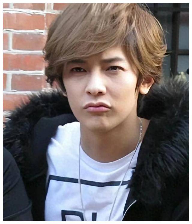 汪东城,颜值无敌,更迷人,身材堪称完美!