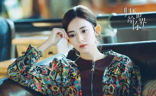 原创演戏尴尬的偶像明星瞪眼抠图不会哭装傻充愣求表扬还要脸吗