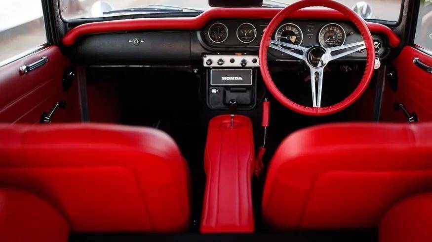 吴彦祖是怎样玩车的,看他改造的1968年本田s800 coupe,爱不爱?