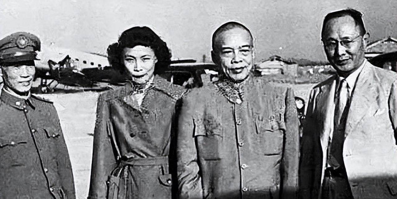 原创广东之母莫秀英6年未孕被弃成卖唱女改嫁高官后连生11子