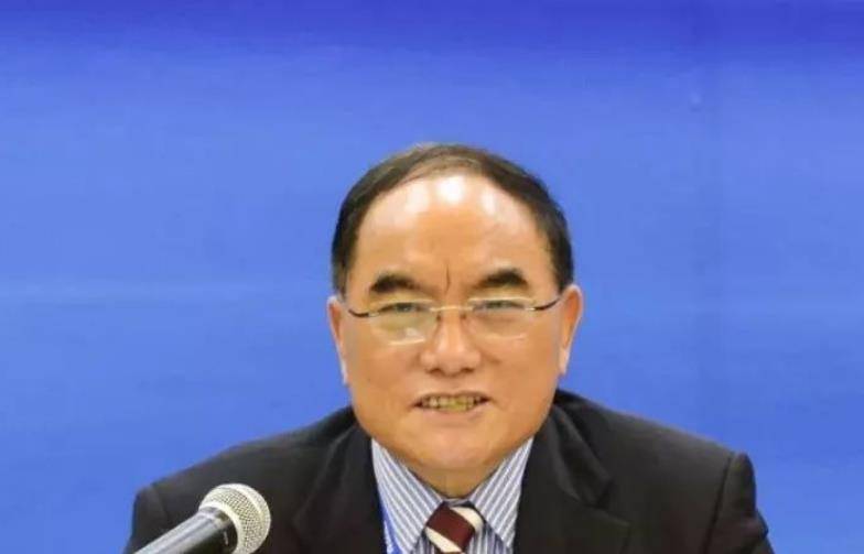 江西前首富,44岁开超市,碾压沃尔玛,身家90亿,今4年亏17亿_何金明