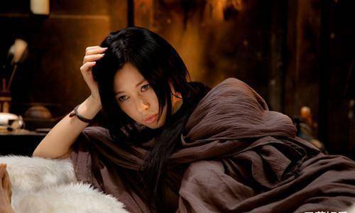 原创2013年国际上齐名章子怡的余男为何愿帮愣头青吴京拍战狼